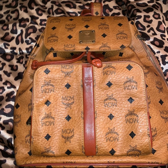 Mcm Backpack - Picture 2 of 8